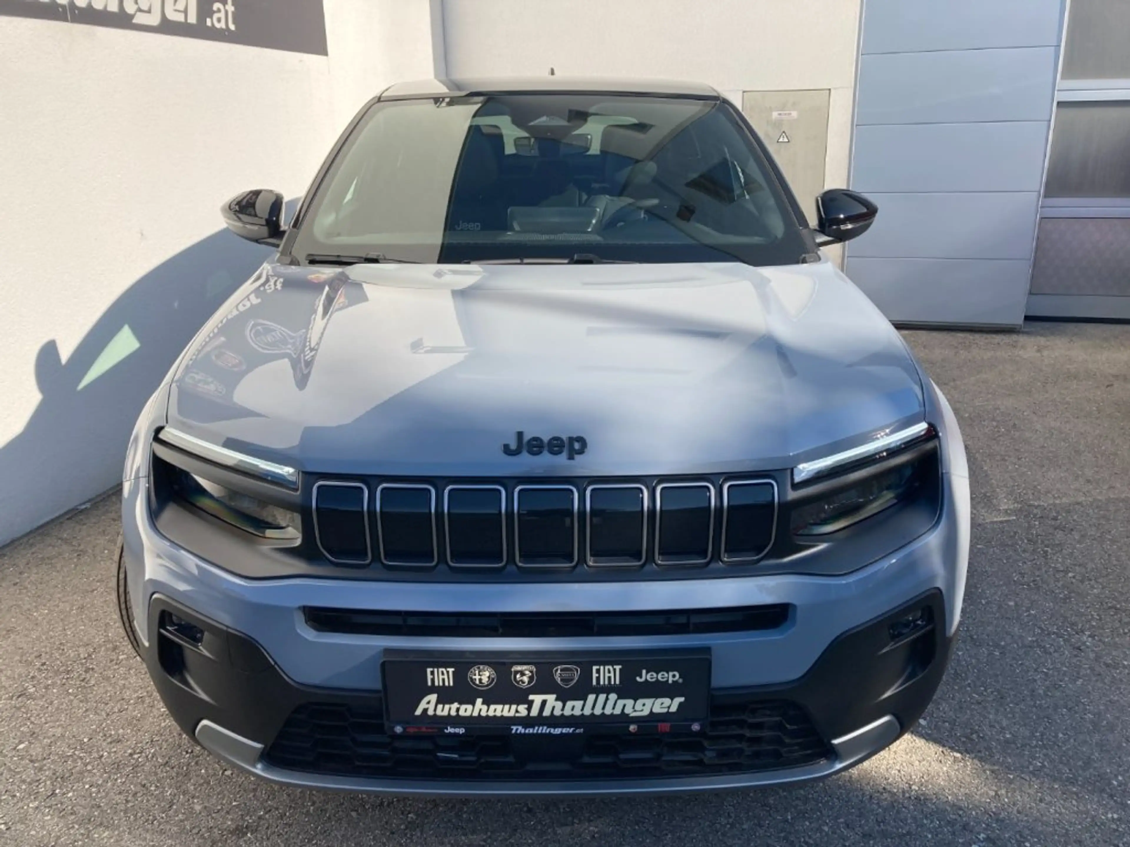 Jeep Avenger E-HYBRID ALTITUDE — photo 3