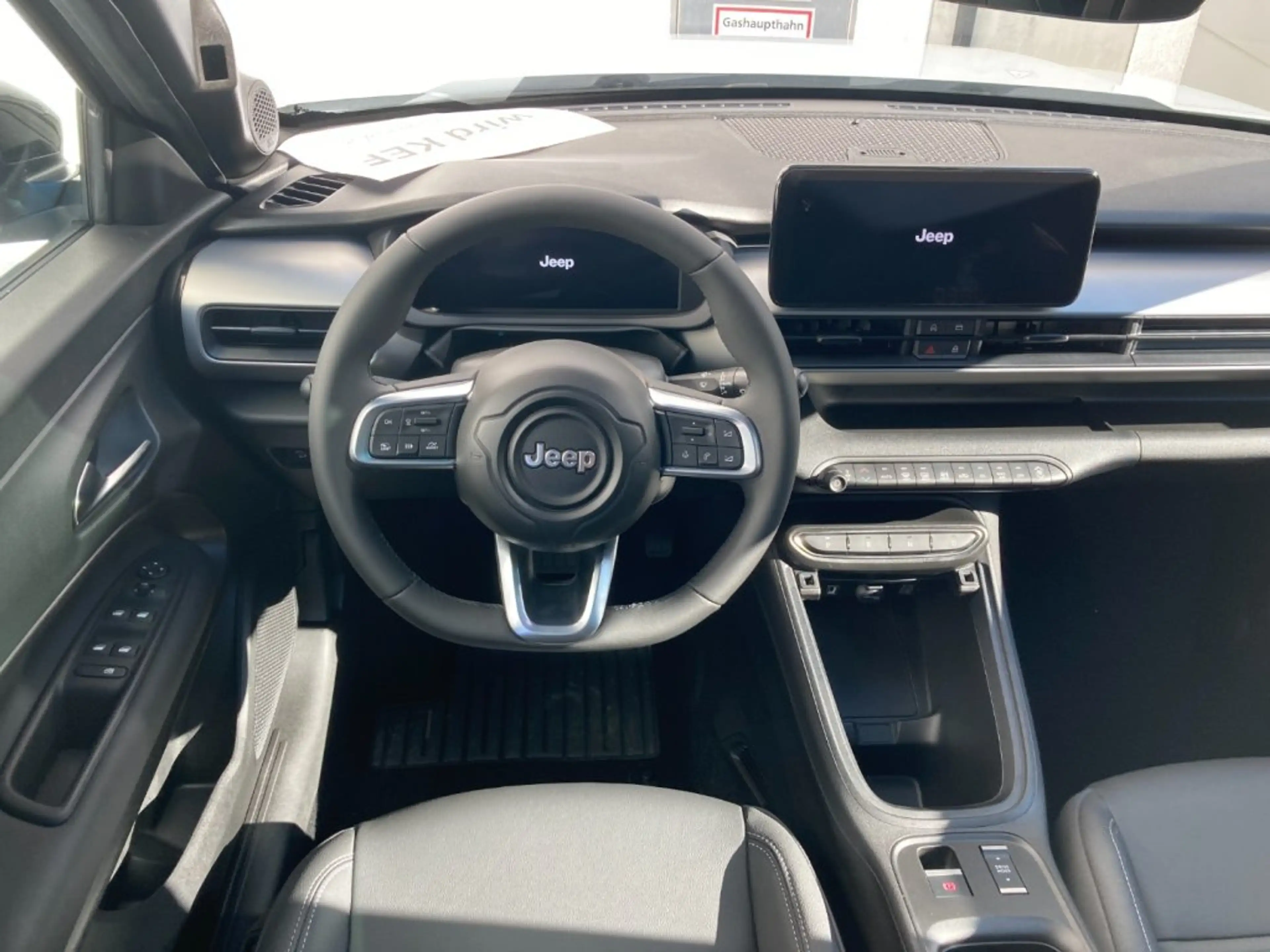 Jeep Avenger E-HYBRID ALTITUDE — photo 8