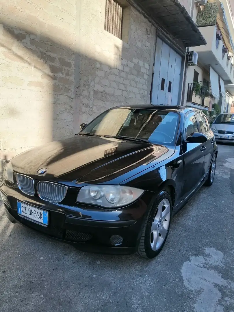 BMW 118 118d Futura - 1