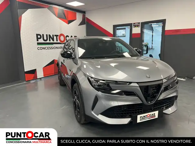 Alfa Romeo Junior view 3