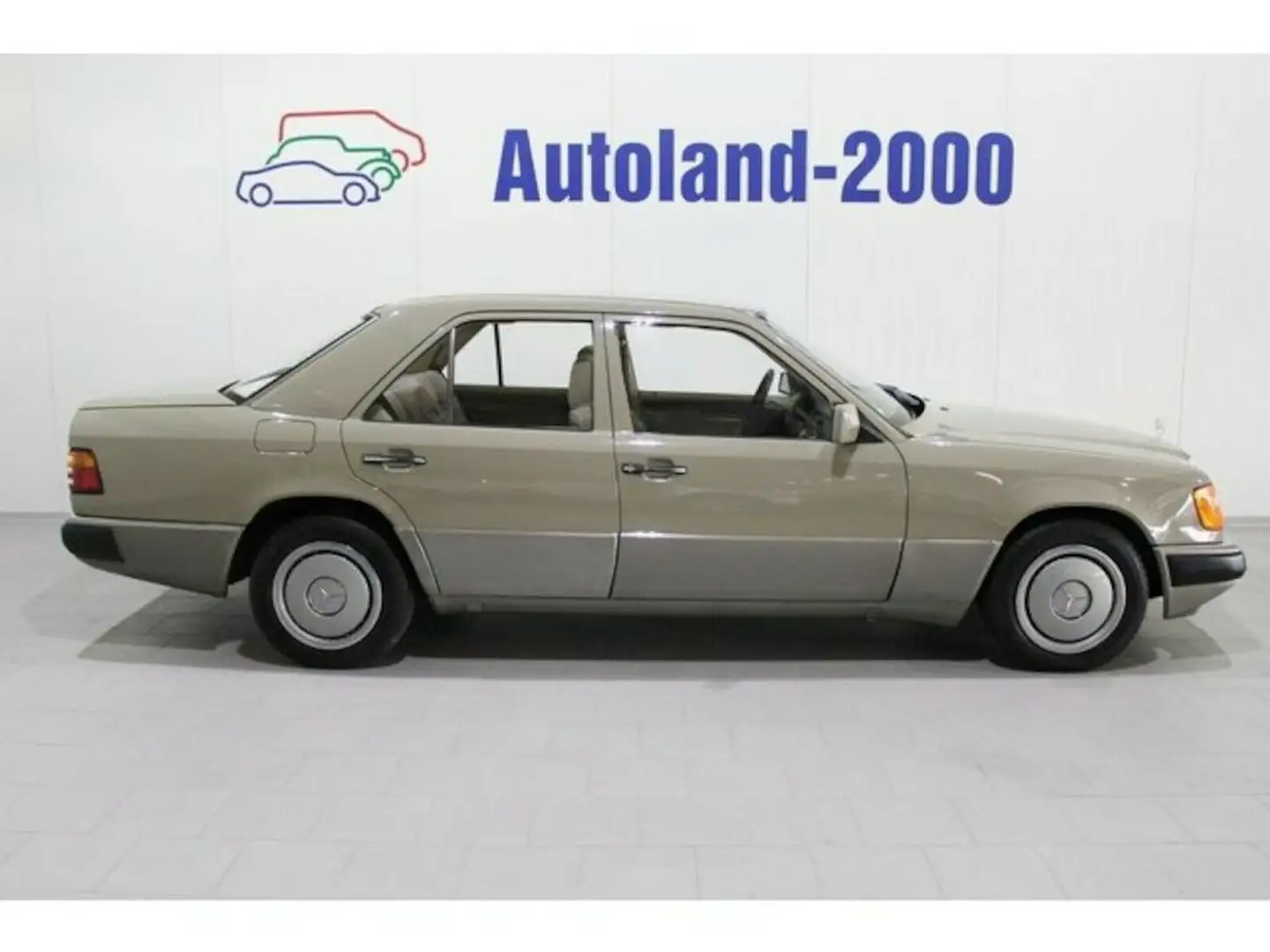 Mercedes-Benz 200 E W124 Scheckheft- Original Zustand Beige - 2