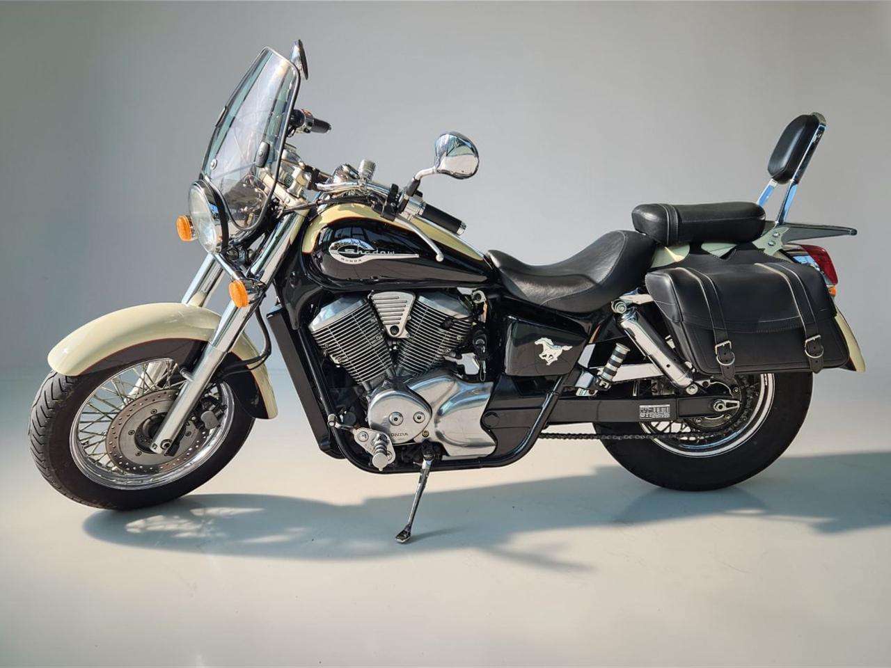 Honda Shadow 750 American Classic Edition