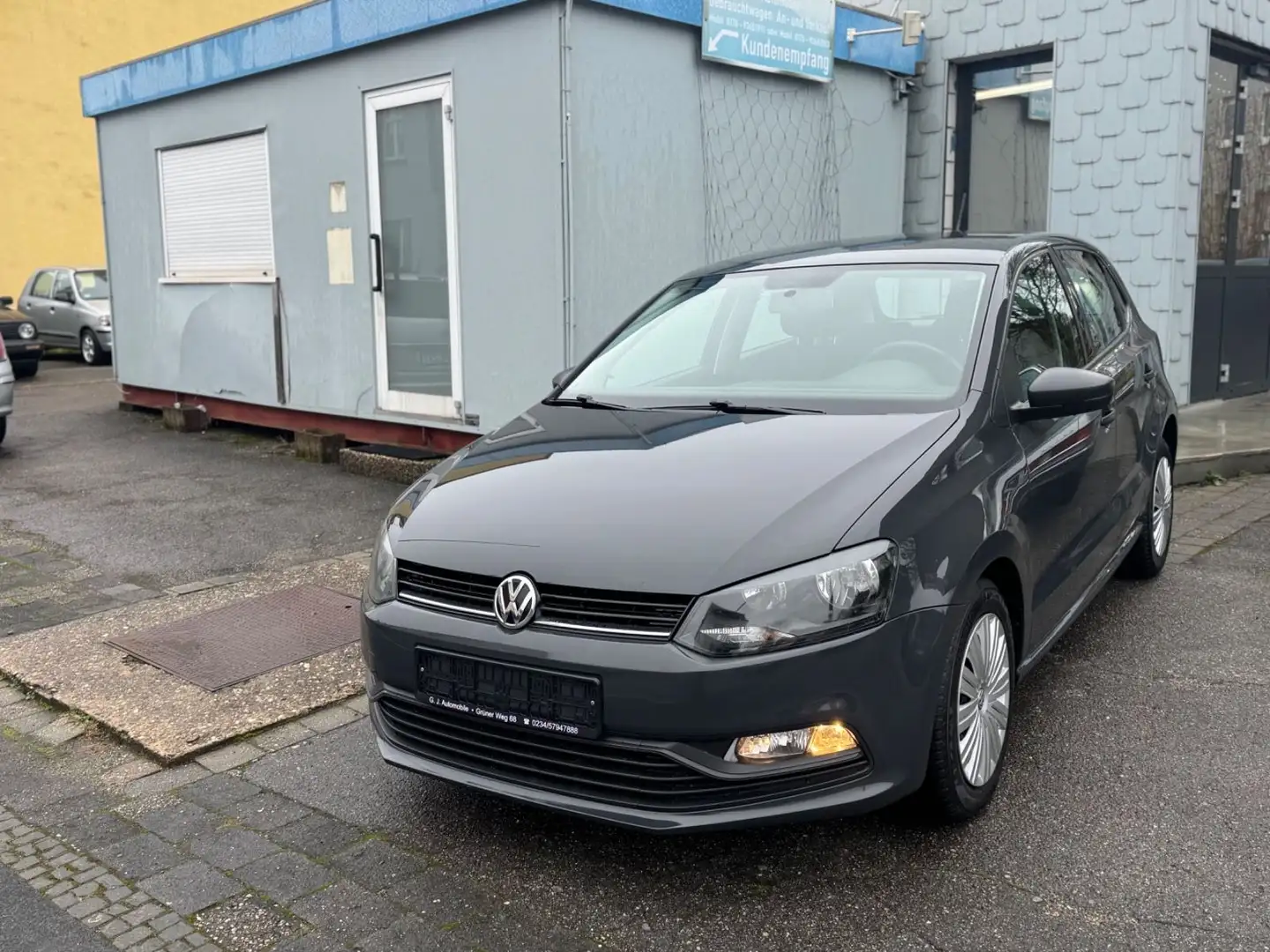 Volkswagen Polo V Trendline Grau - 1