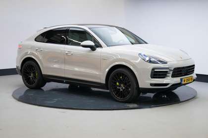 Porsche Cayenne Coupé 3.0 E-Hybrid | 21 Inch | Panoramadak |