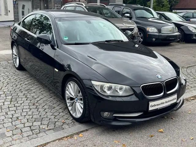 BMW 320 i Coupé ° Navi ° Aut. ° Teilleder