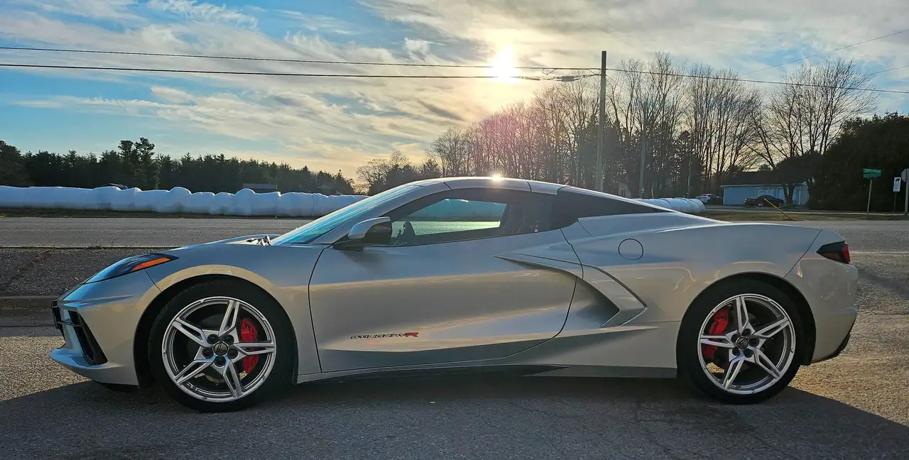 Chevrolet Corvette снимка Chevrolet Corvette