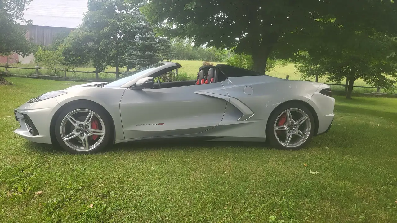Chevrolet Corvette снимка Chevrolet Corvette
