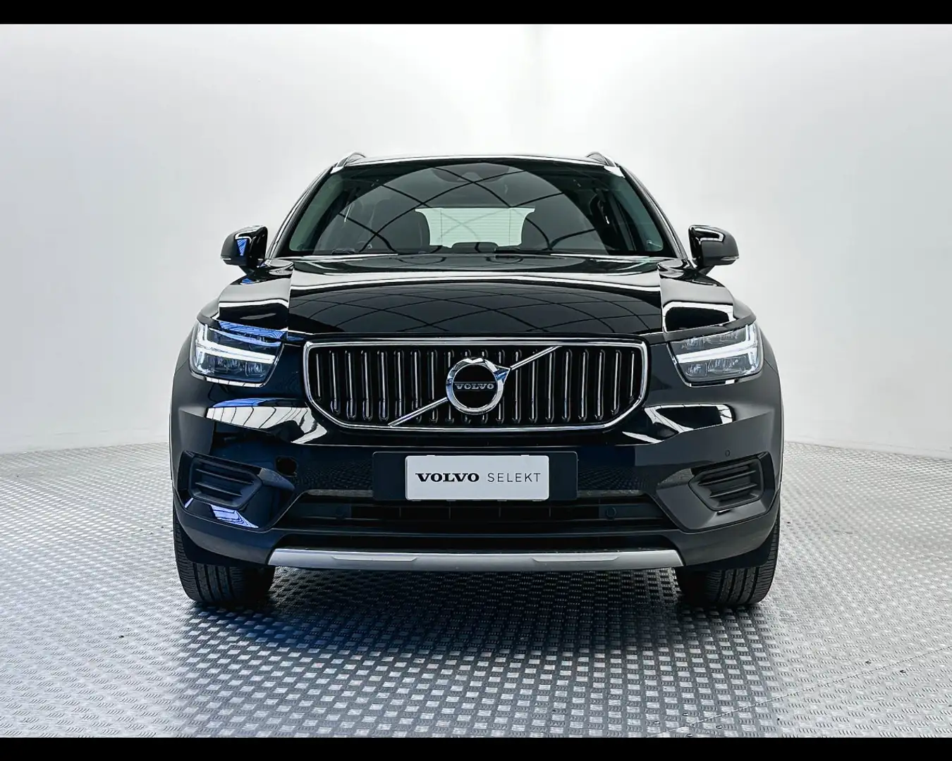 Volvo XC40 T5 Recharge Plug-in Hybrid automatico Plus Bright Nero - 2