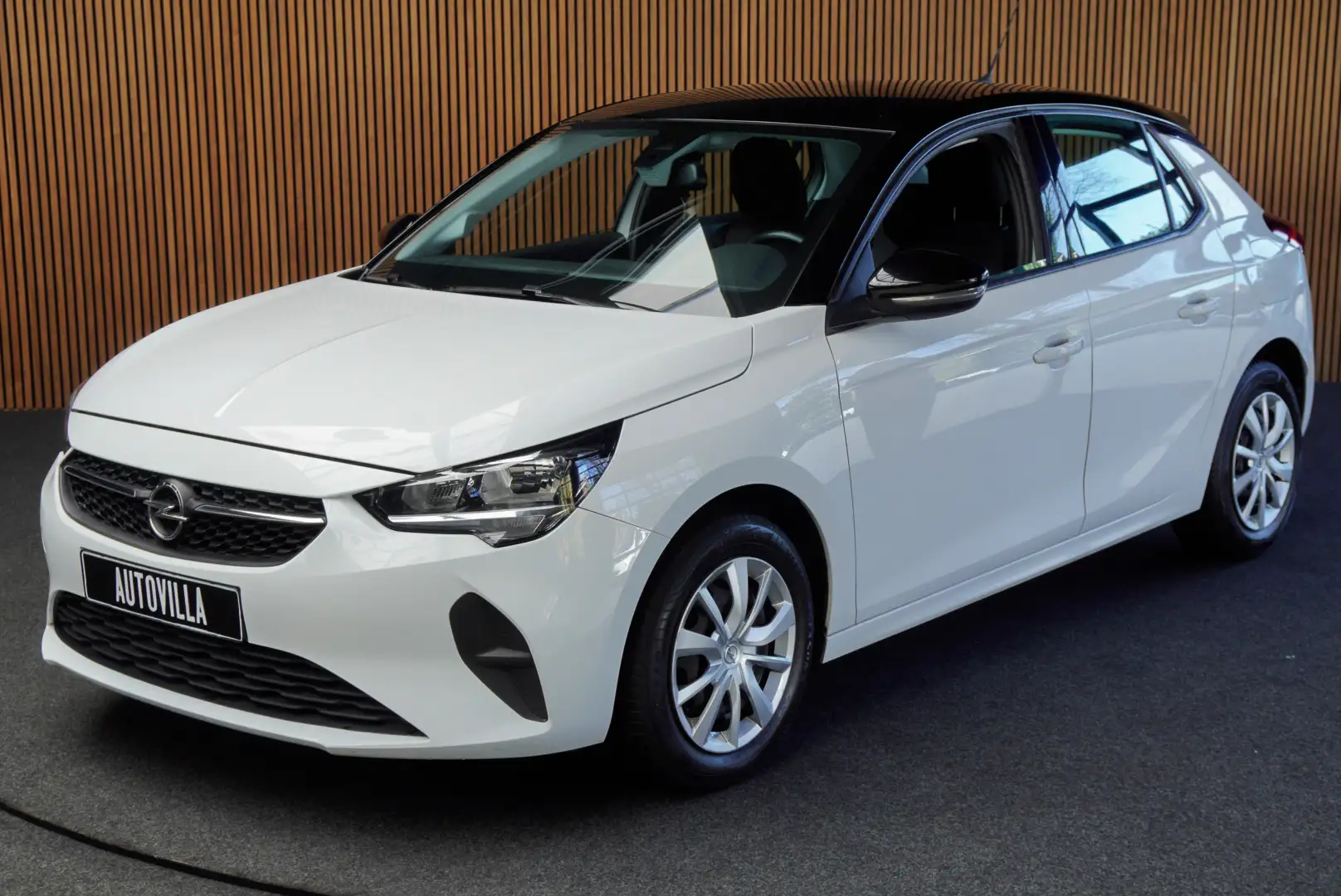 Opel Corsa 1.2 Navi Airco Stoel- & stuur verwarming Carplay P Weiß - 1