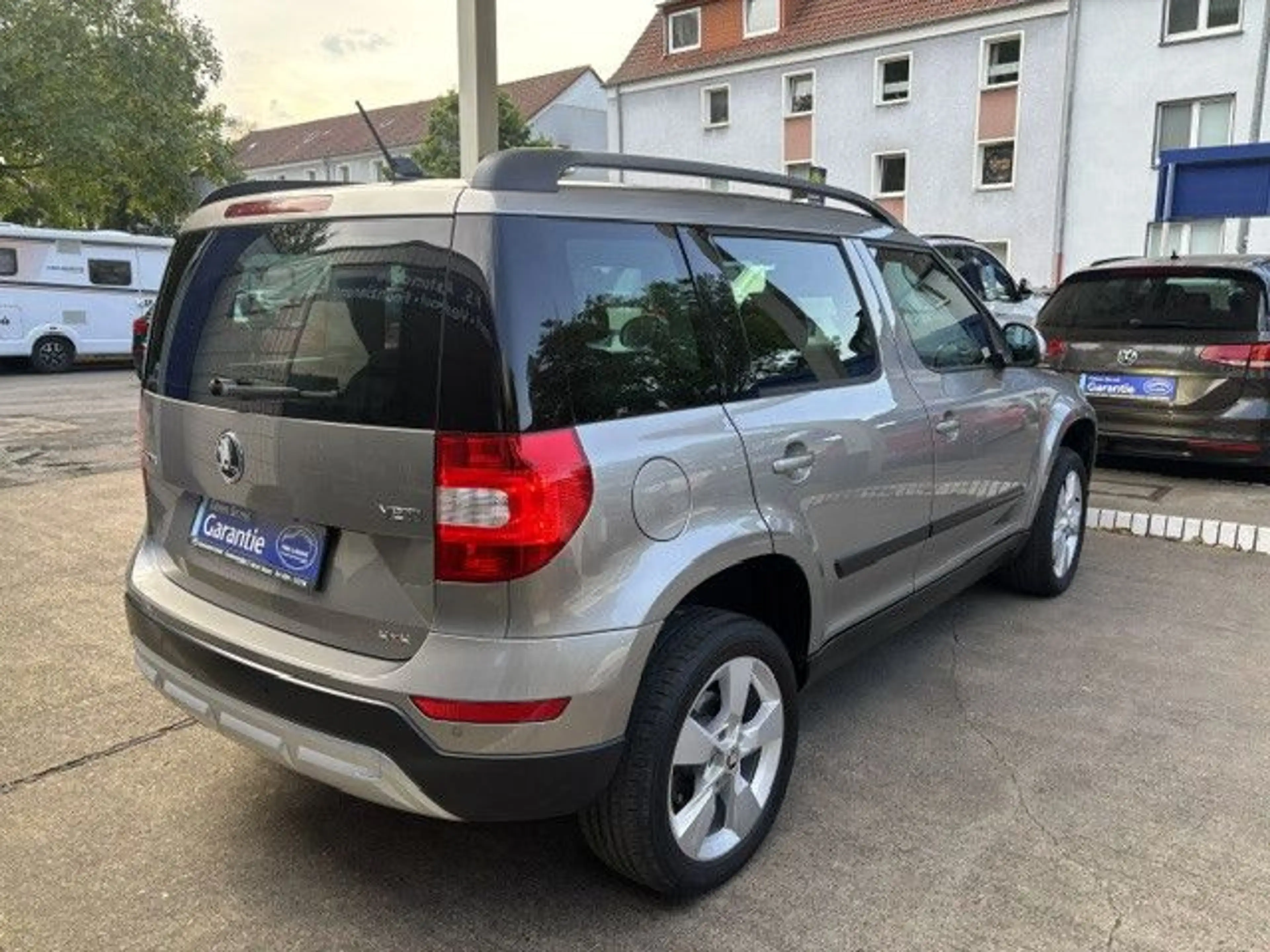 Skoda Yeti Ambition Outdoor 4x4*AHK*NAVI*SHZ*XENON* — photo 6