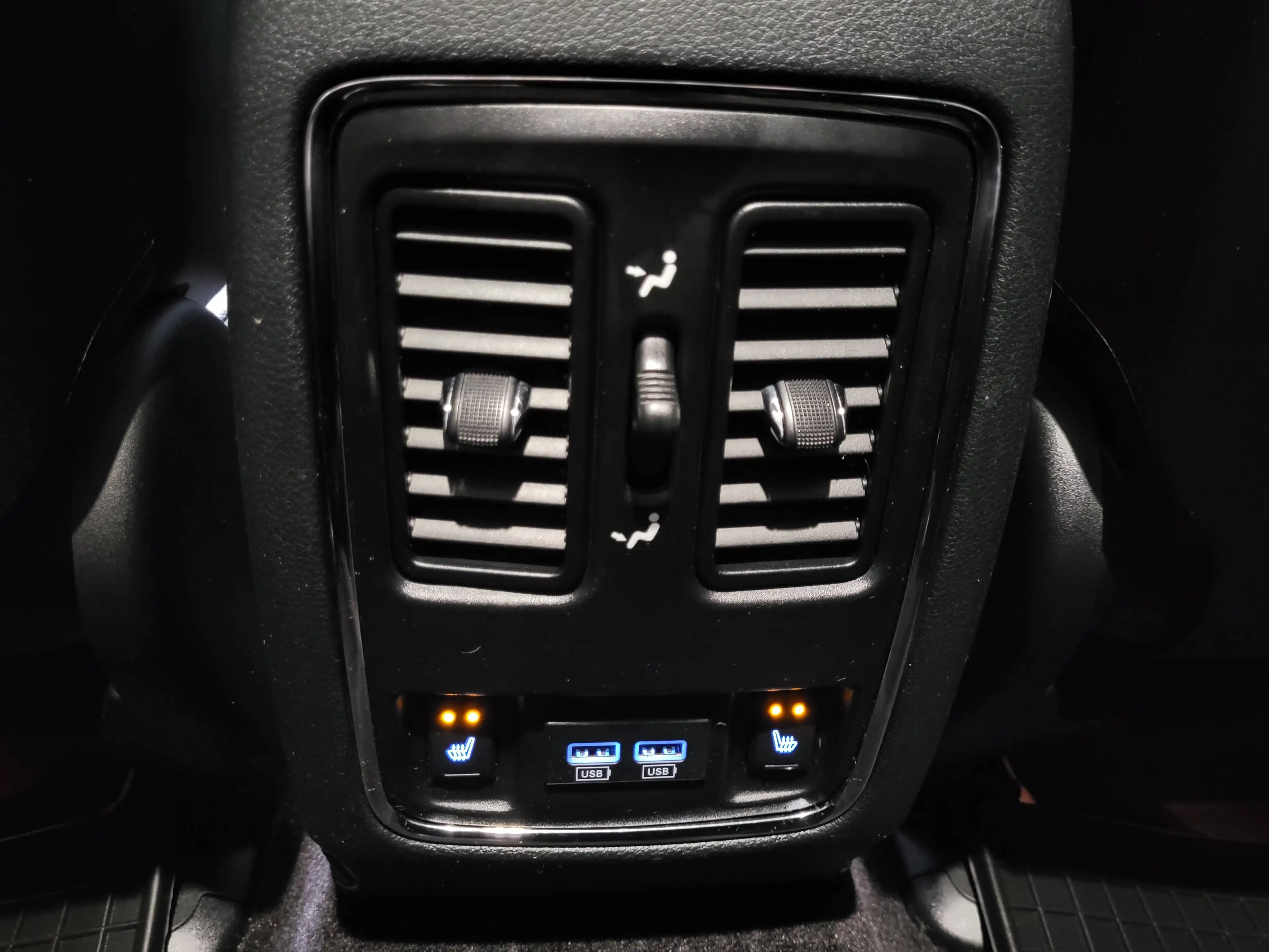 Jeep Grand Cherokee 3.0 CRD Summit *TOP Ausstattung* — photo 10