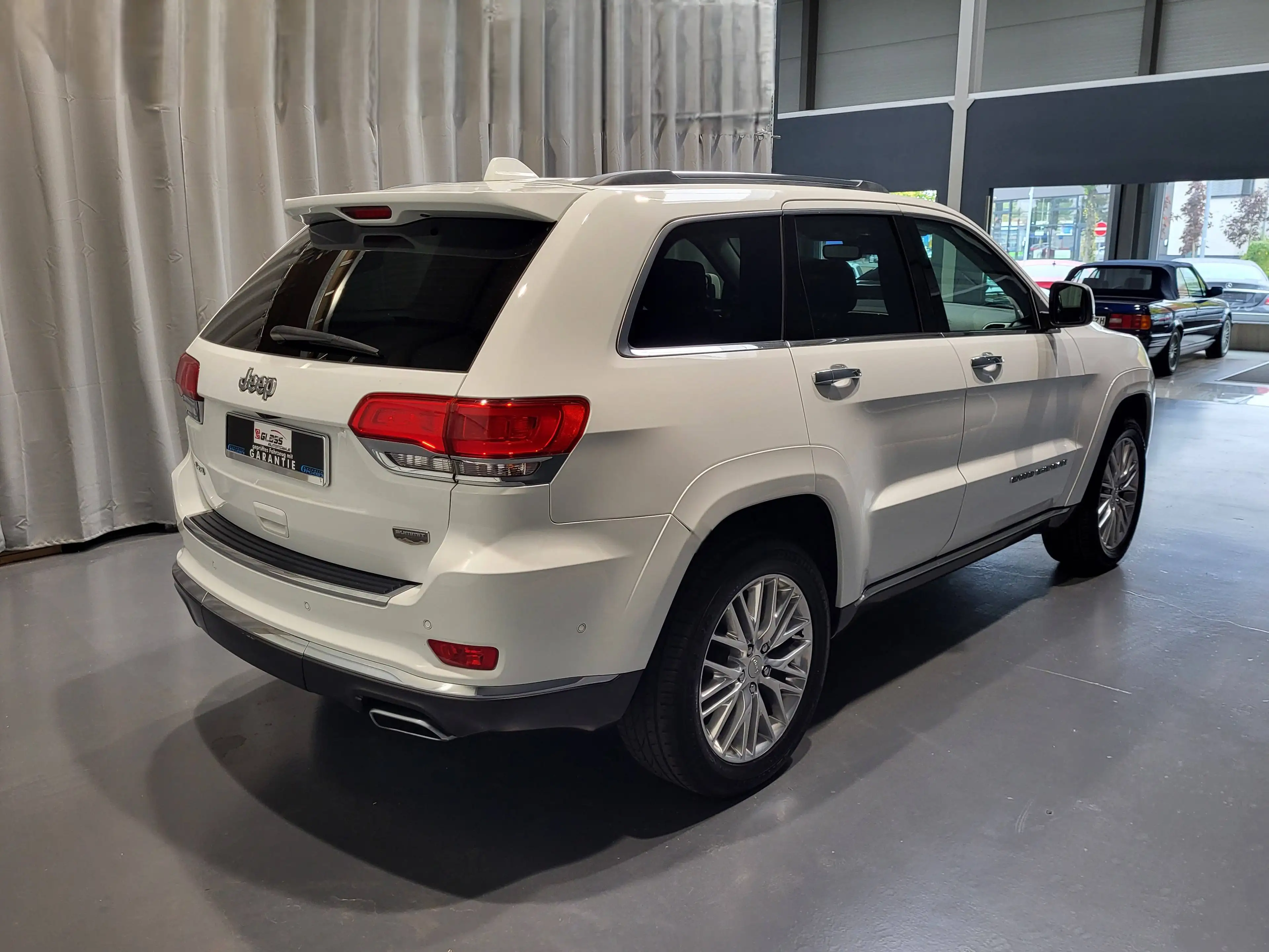 Jeep Grand Cherokee 3.0 CRD Summit *TOP Ausstattung* — photo 4