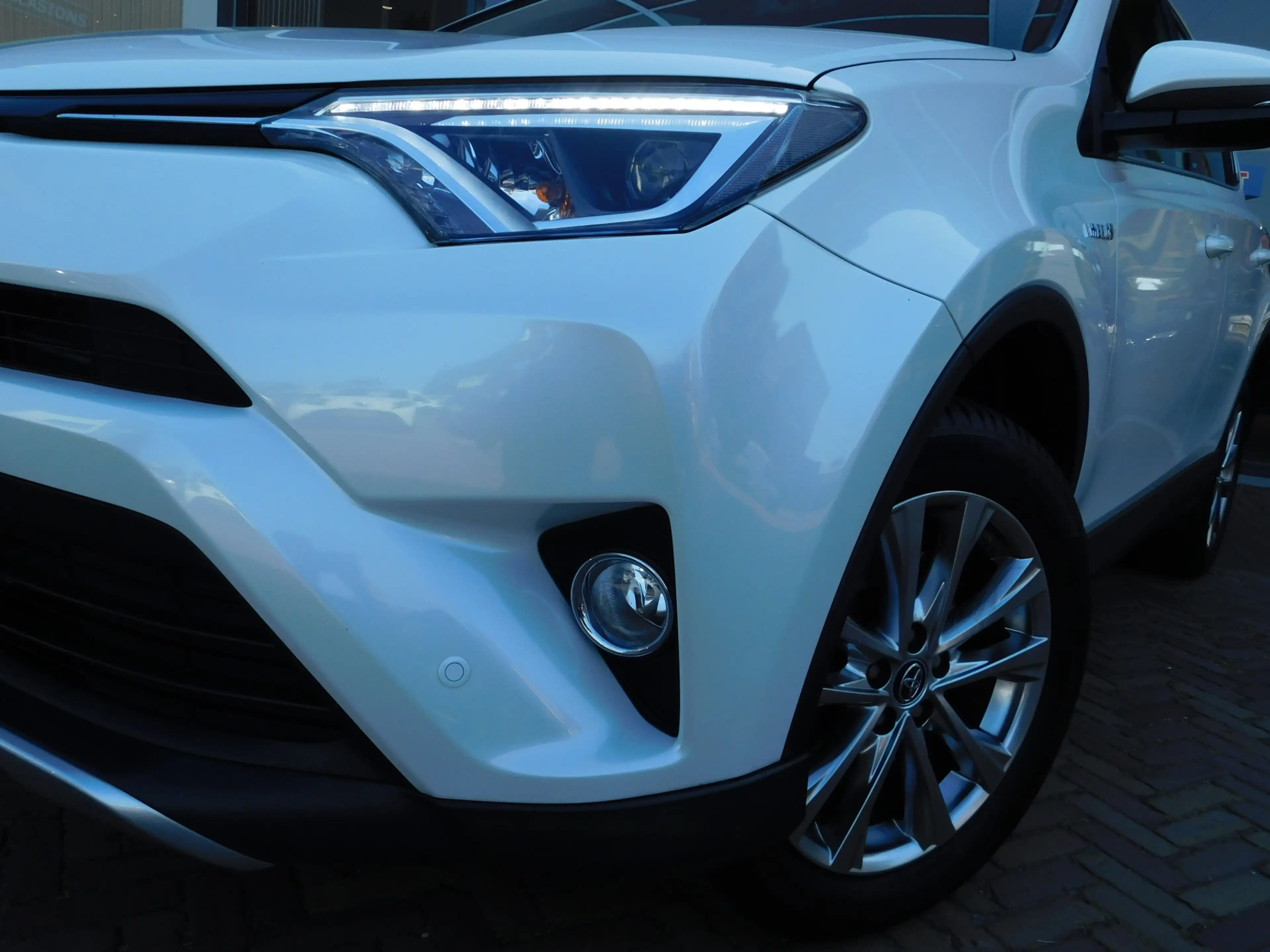 Toyota RAV 4 2.5 Hybrid AWD Dynamic | 1.650KG Trekgewicht — photo 2