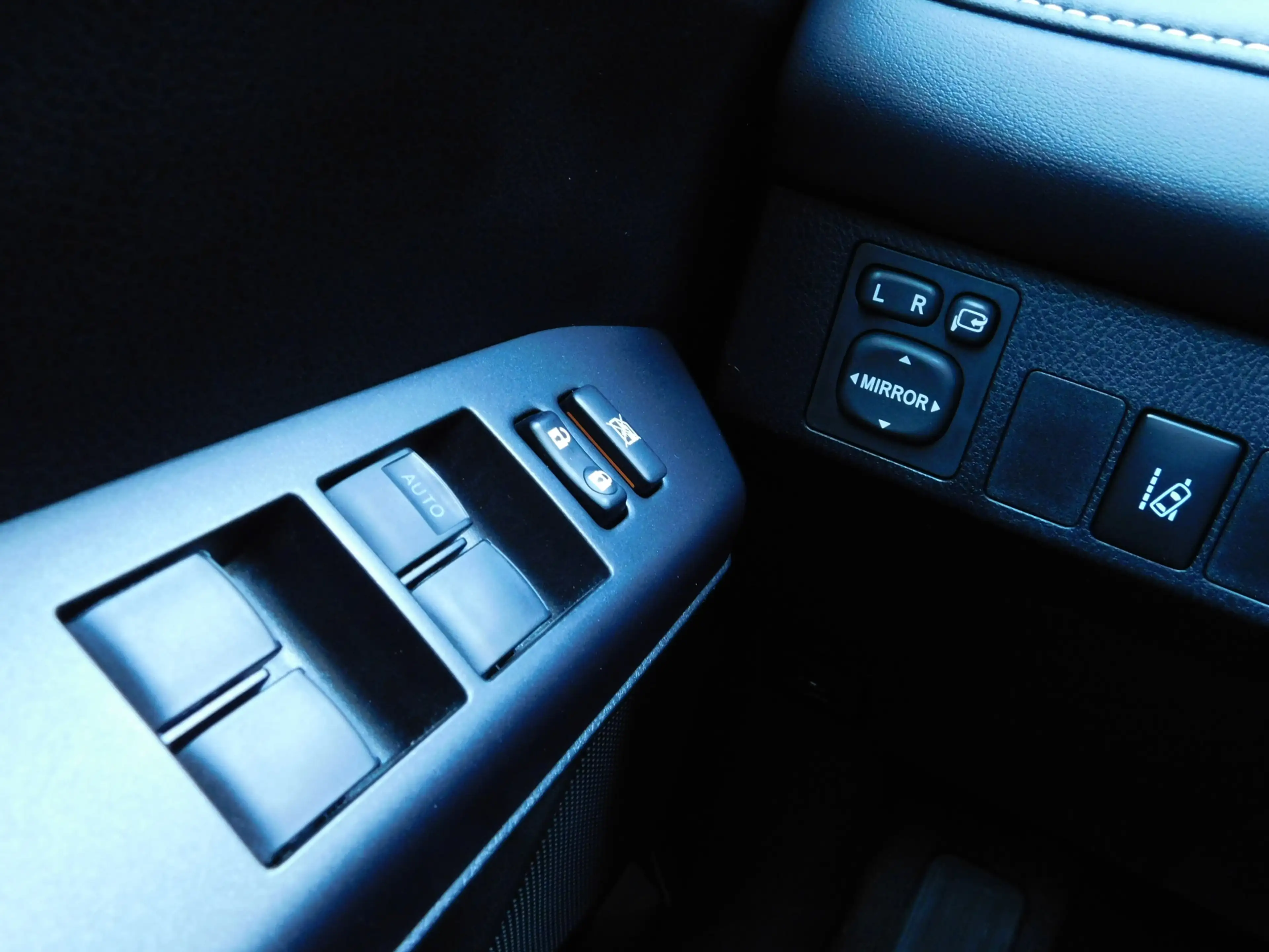 Toyota RAV 4 2.5 Hybrid AWD Dynamic | 1.650KG Trekgewicht — photo 26