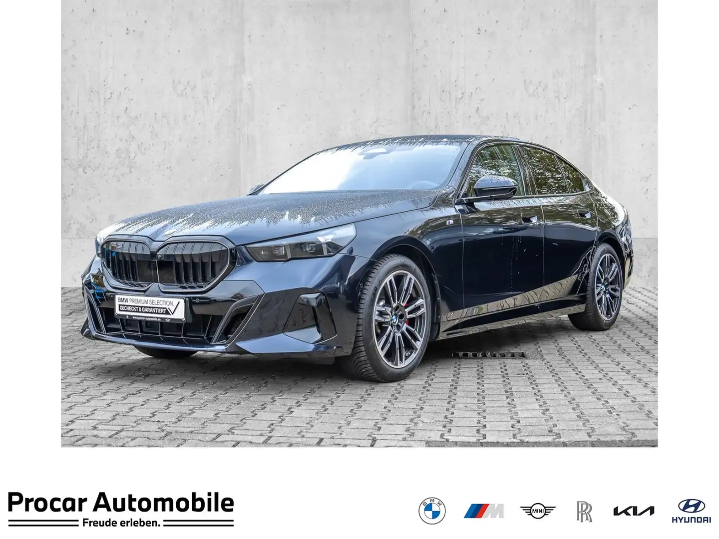 BMW 520 i M Sport Pro Pano AHK DA+ PA+ IconicGlow Negro - 1