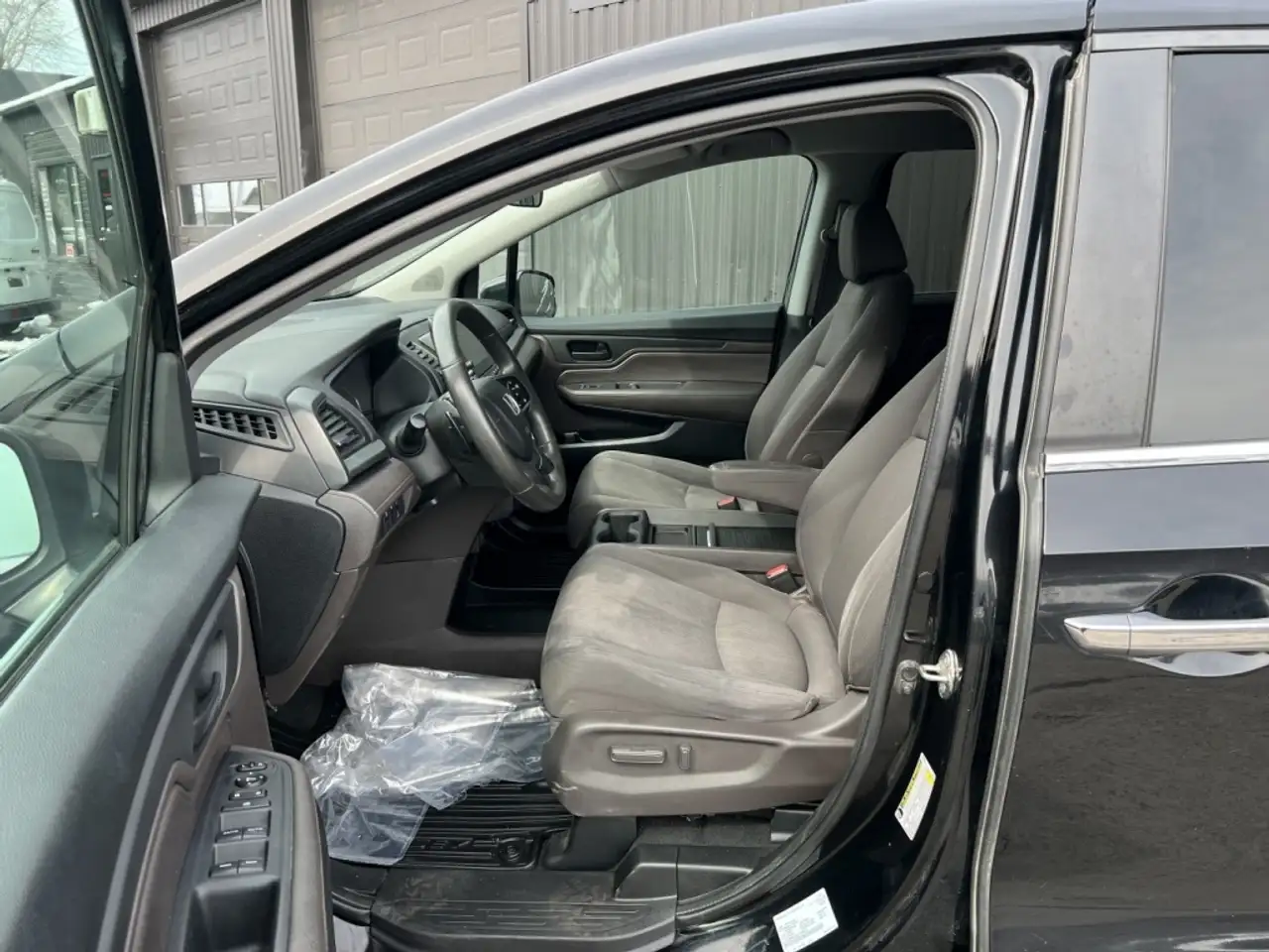 Honda Odyssey снимка Honda Odyssey