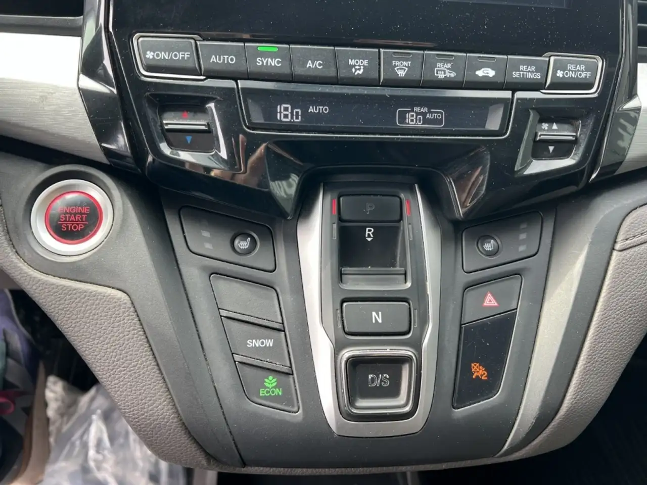 Honda Odyssey снимка Honda Odyssey