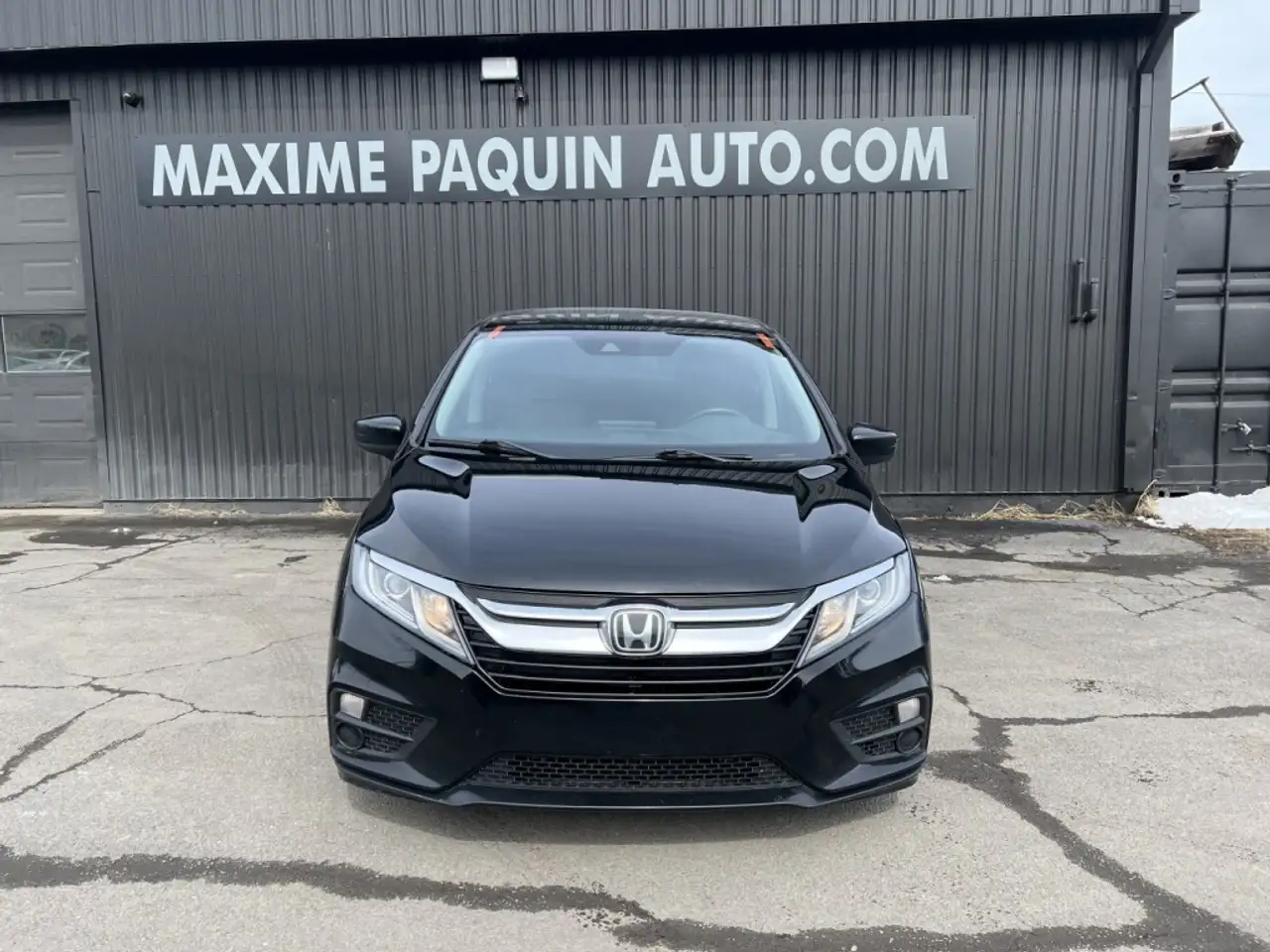 Honda Odyssey снимка Honda Odyssey