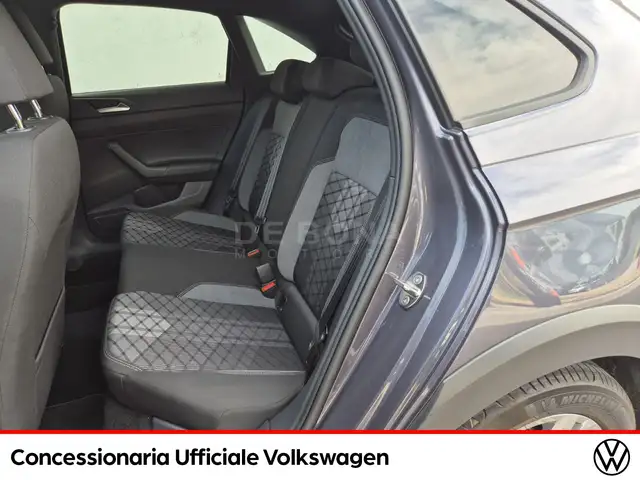 Volkswagen Taigo view 9