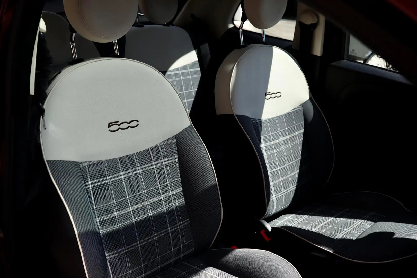 Fiat 500 Lounge 1.2 | Panoramadak | Bordo Metallic | Uconne Rojo - 2