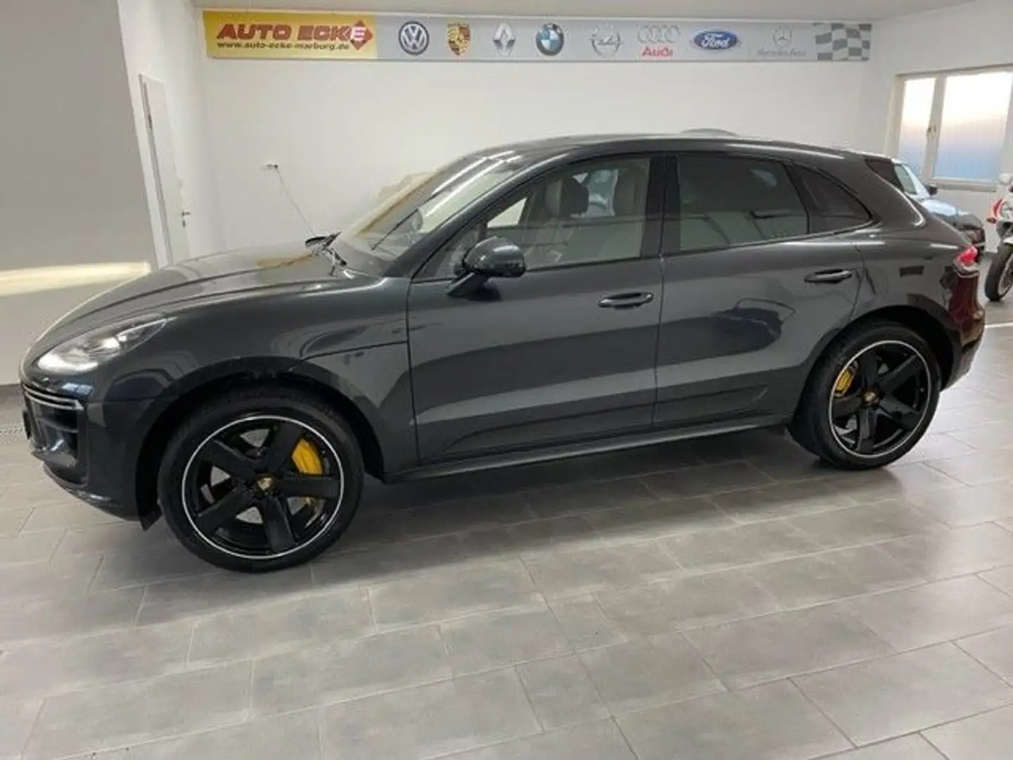 Porsche Macan Turbo Pano PCCB,Standh.fast Voll. Gris - 1