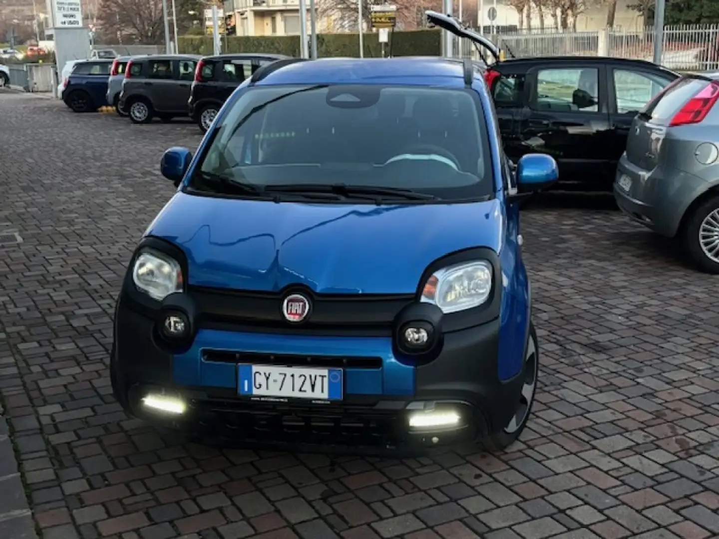 Fiat Panda 1.0 FireFly S&S Hybrid Pandina Blu/Azzurro - 2