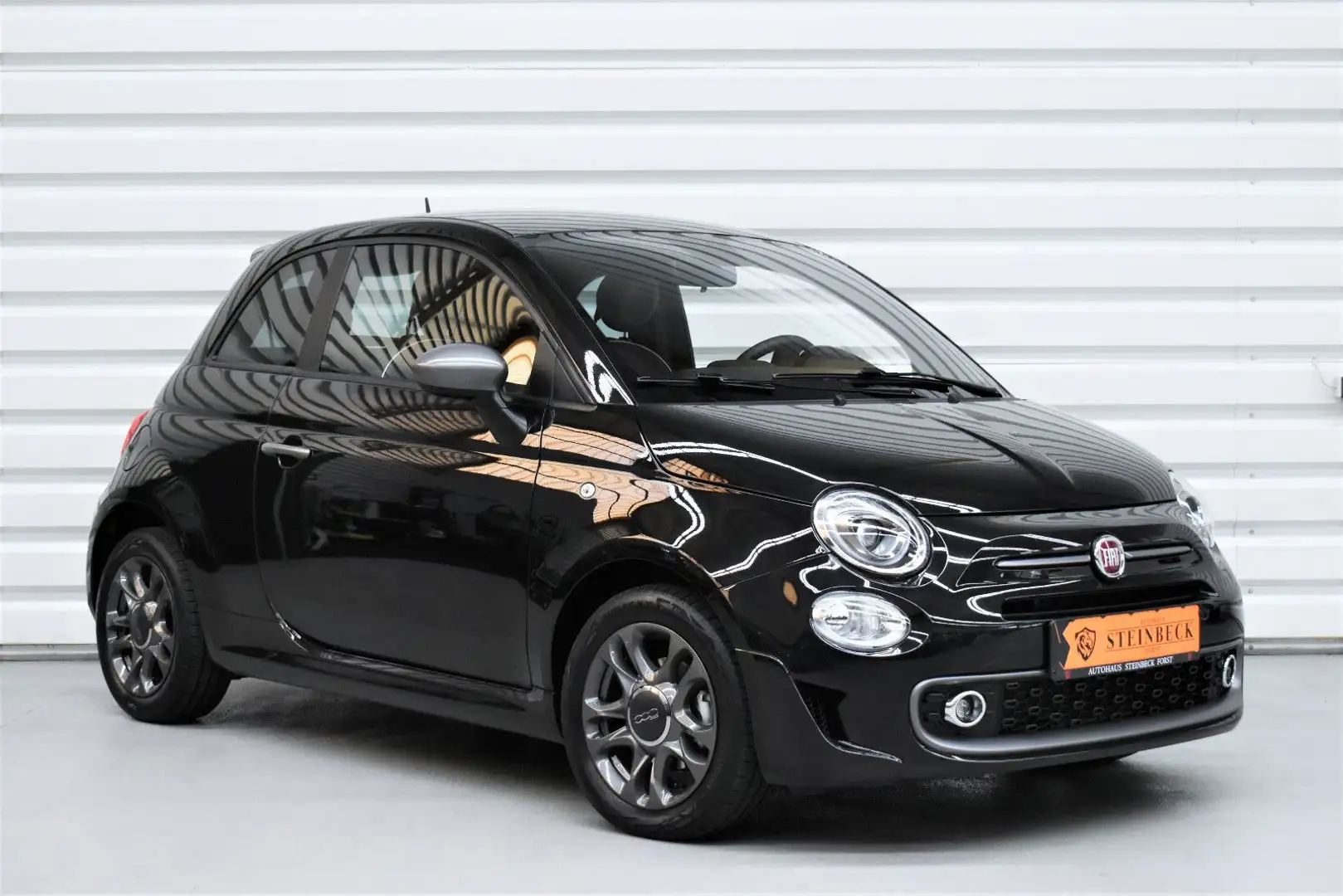 Fiat 500 Hybrid CLUB+PDC+Tempomat+DAB+14.800KM Schwarz - 1