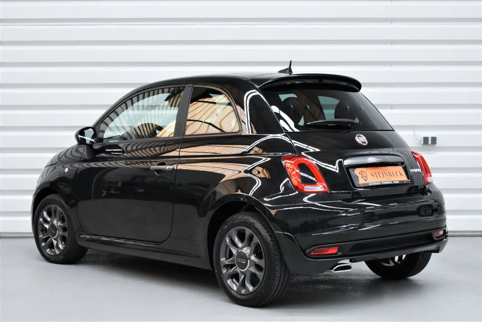 Fiat 500 Hybrid CLUB+PDC+Tempomat+DAB+14.800KM Schwarz - 2