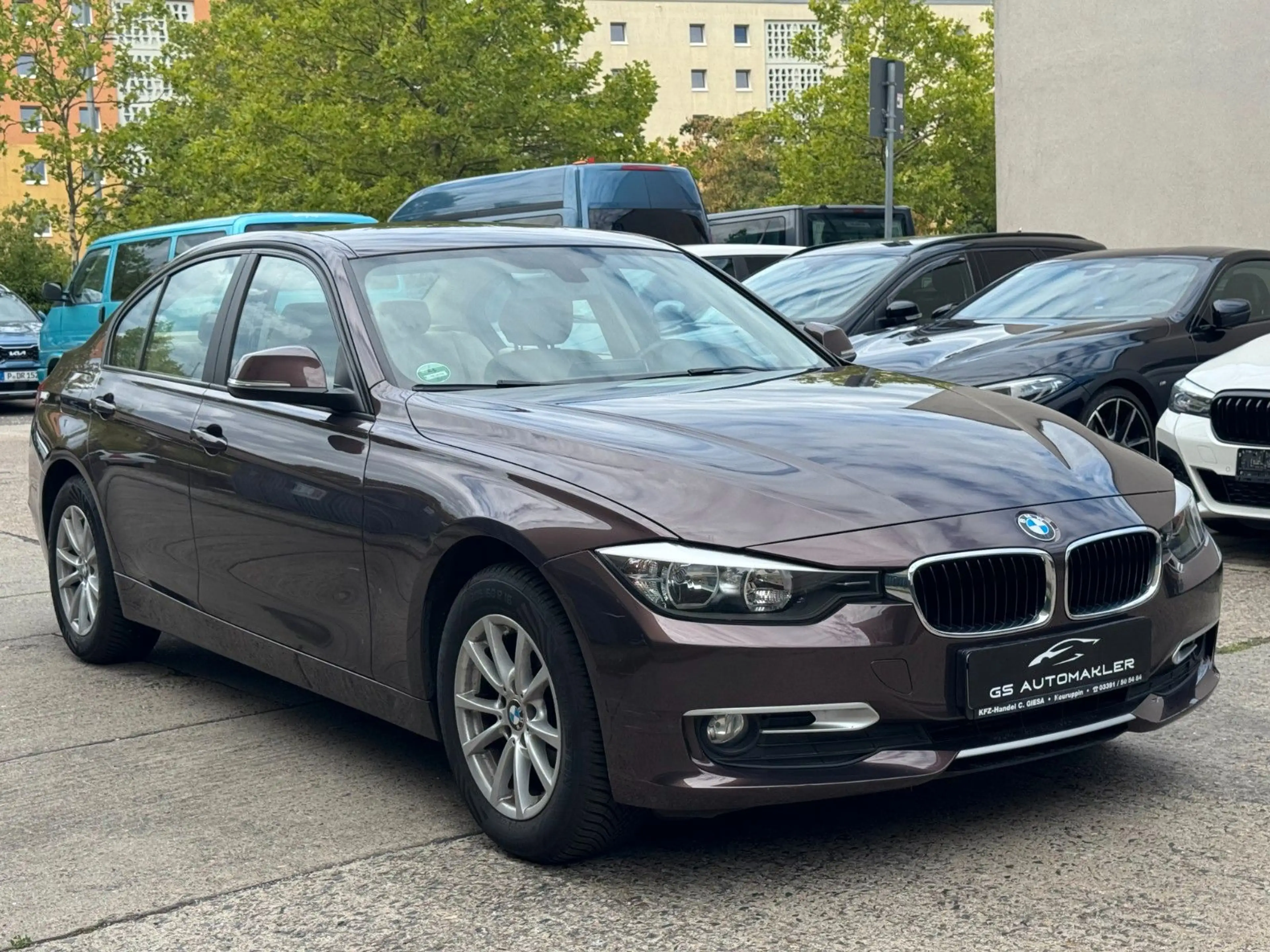 BMW 316 i Limousine Sonderlack Leder — photo 4