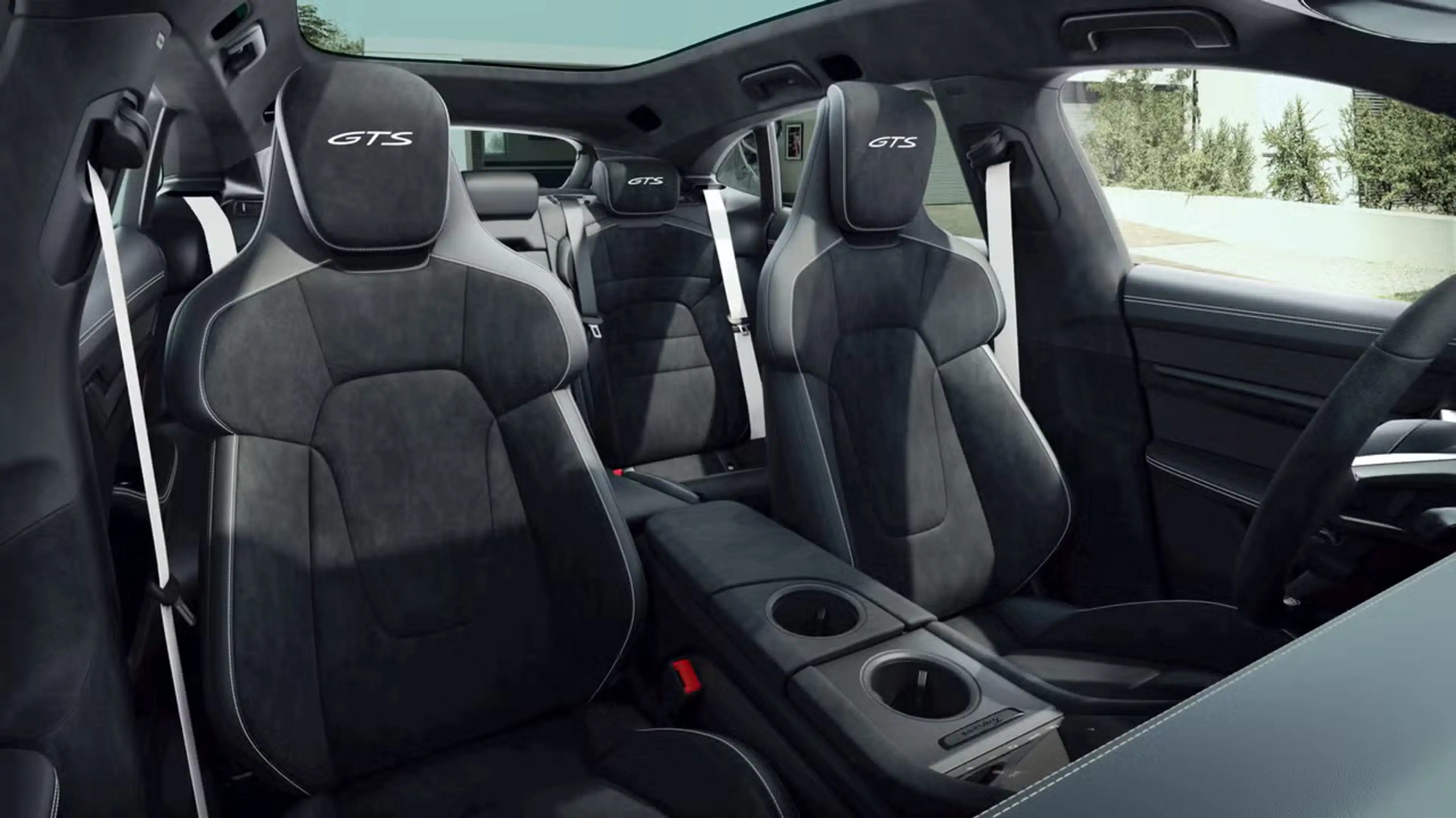 Porsche Taycan GTS Sport Turismo — photo 6