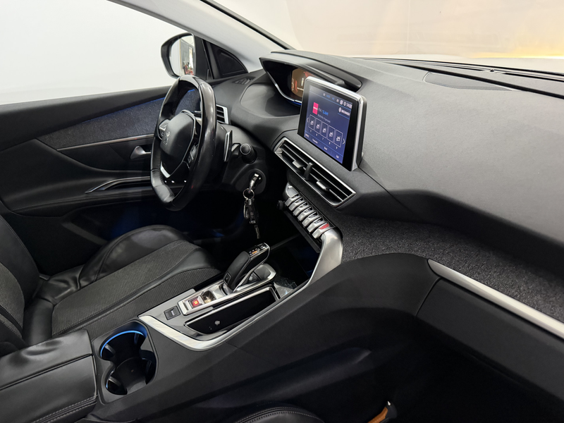 Peugeot 5008 1.2 PureTech Allure 7P Camera, Navi, Cruise contro — photo 11