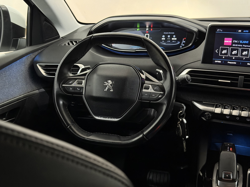 Peugeot 5008 1.2 PureTech Allure 7P Camera, Navi, Cruise contro — photo 14