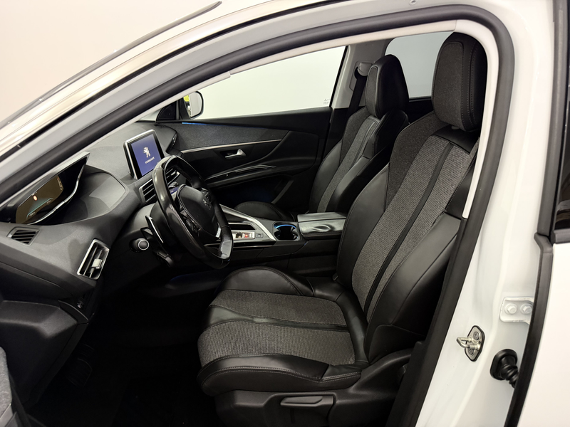 Peugeot 5008 1.2 PureTech Allure 7P Camera, Navi, Cruise contro — photo 8