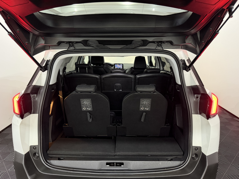 Peugeot 5008 1.2 PureTech Allure 7P Camera, Navi, Cruise contro — photo 30