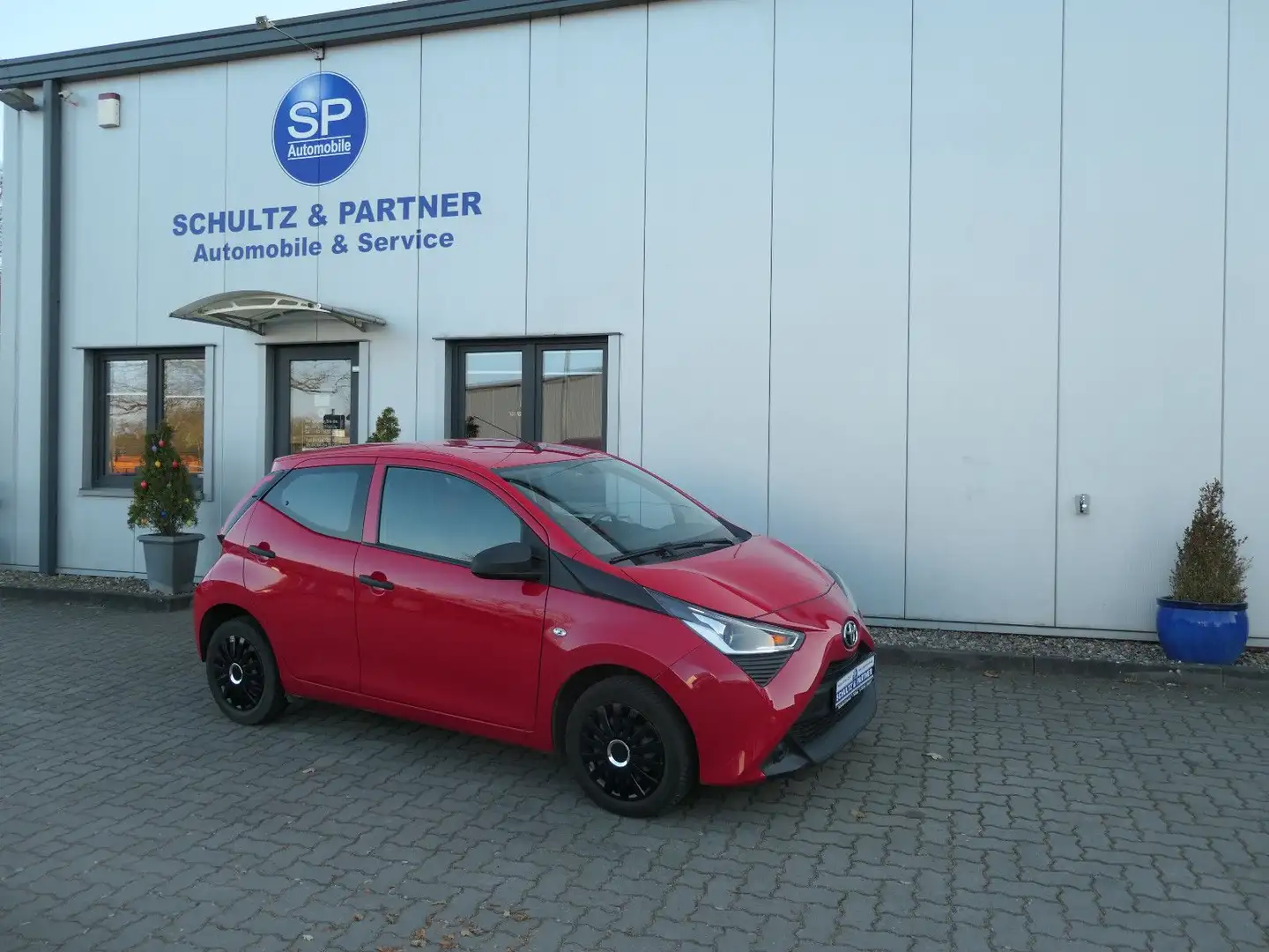 Toyota Aygo AYGO x-business //2.Hd., Scheckh, Garantie! Rouge - 1