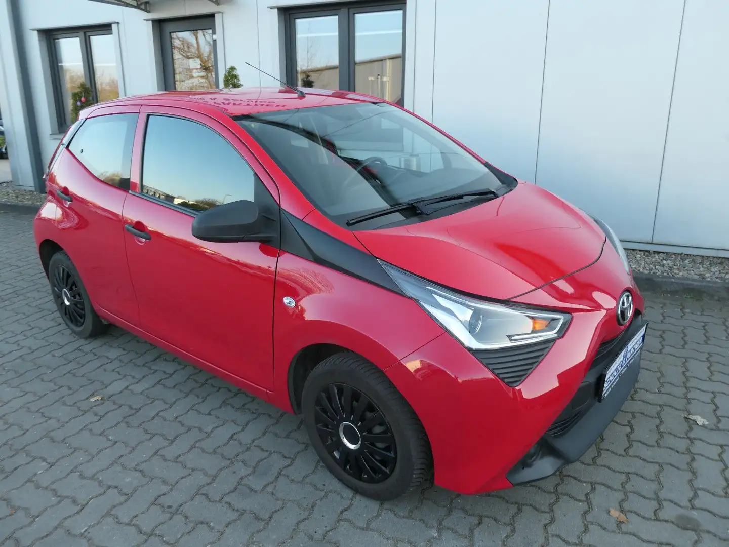 Toyota Aygo AYGO x-business //2.Hd., Scheckh, Garantie! Rouge - 2