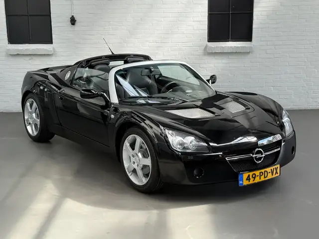 Opel Speedster 2.2-16V ORG. NED. 8.824KM! Nieuwstaat!