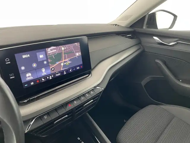 Skoda Octavia view 9