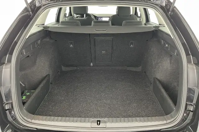 Skoda Octavia view 7