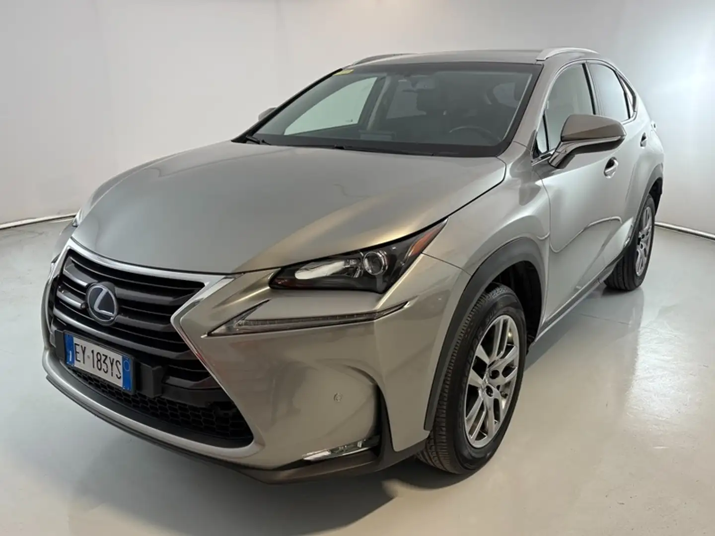 Lexus NX 300h 300 2.5 Hybrid F-Sport - 1