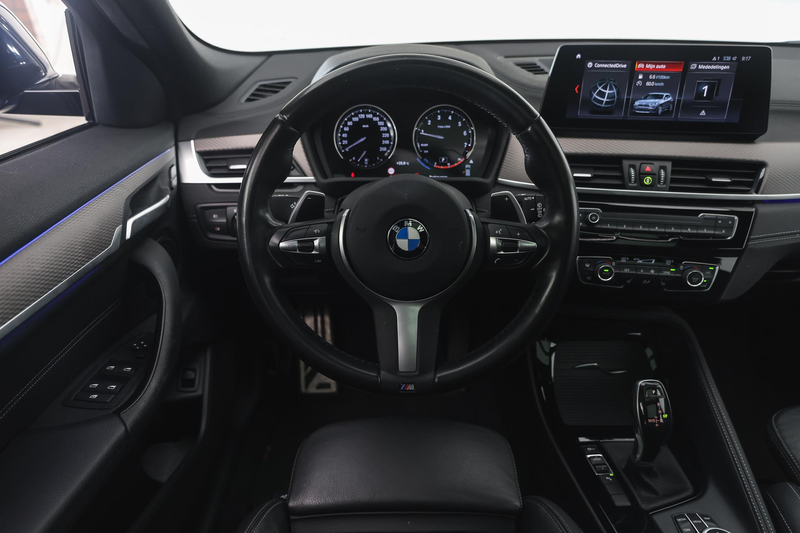 BMW X2 sDrive20i High Executive Automaat /  Panoramadak / — photo 3