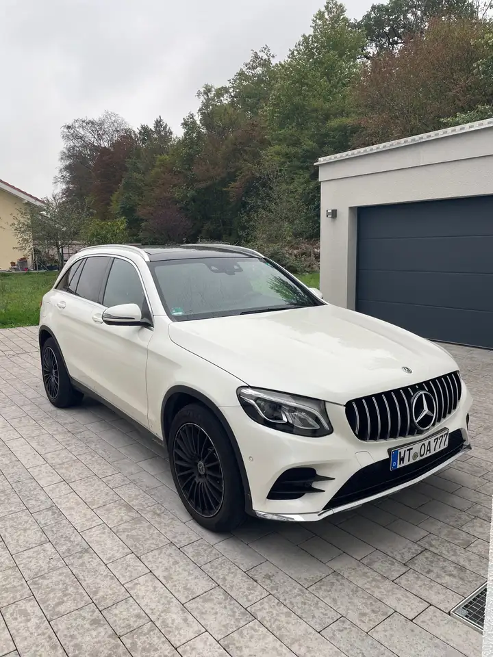 Mercedes-Benz GLC 220