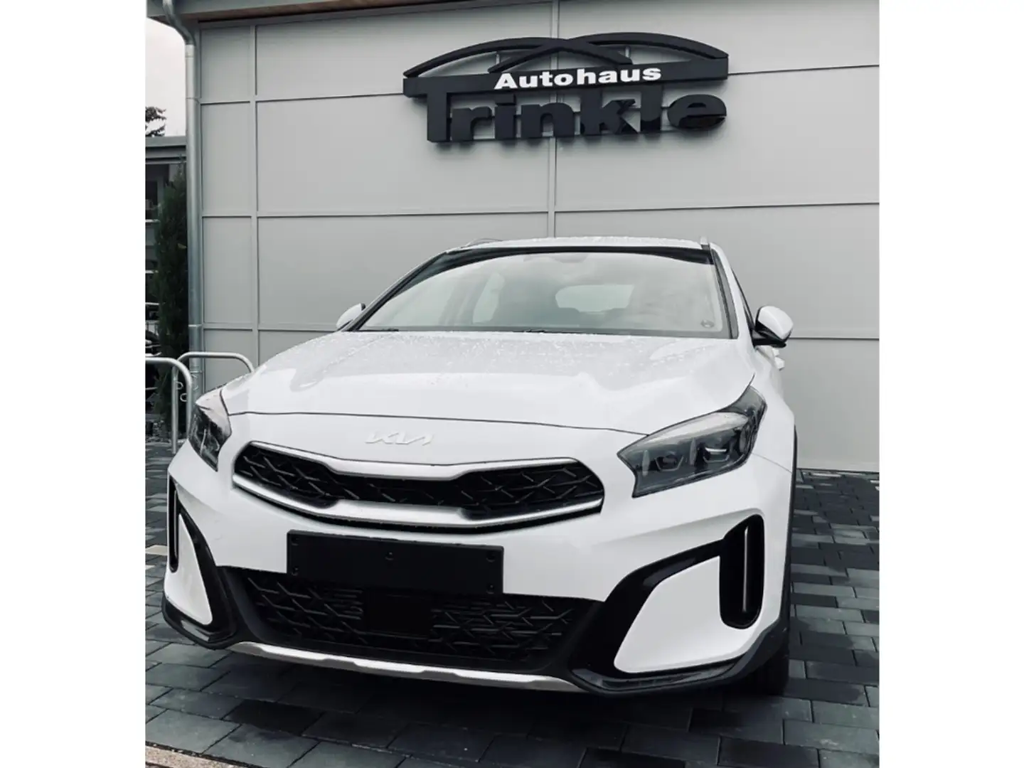 Kia XCeed 140 PS SPIRIT DCT LED ACC Apple CarPlay Android Au Weiß - 2