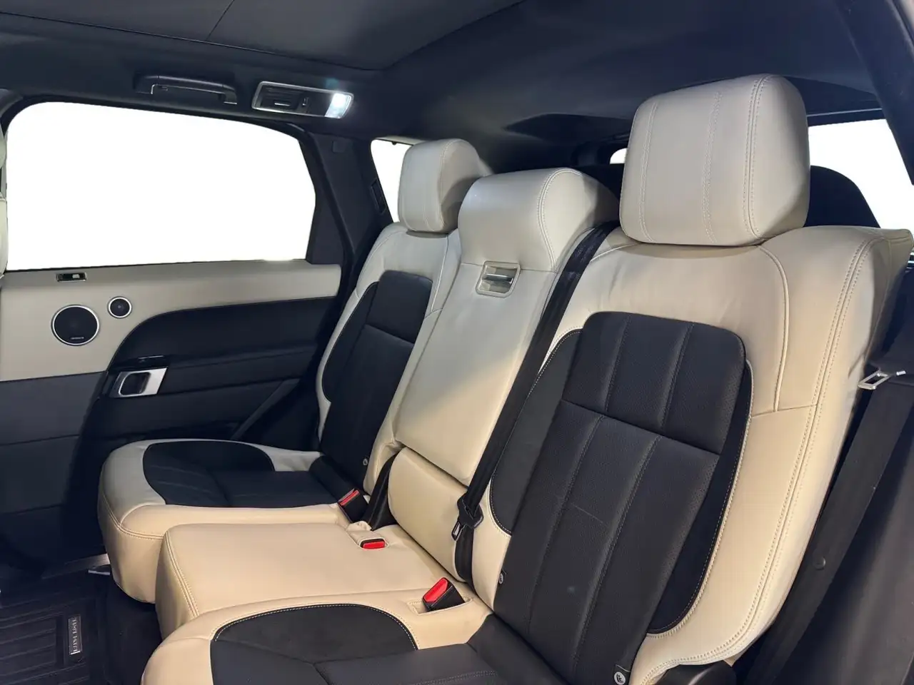 Land Rover Range Rover Sport снимка Land Rover Range Rover Sport