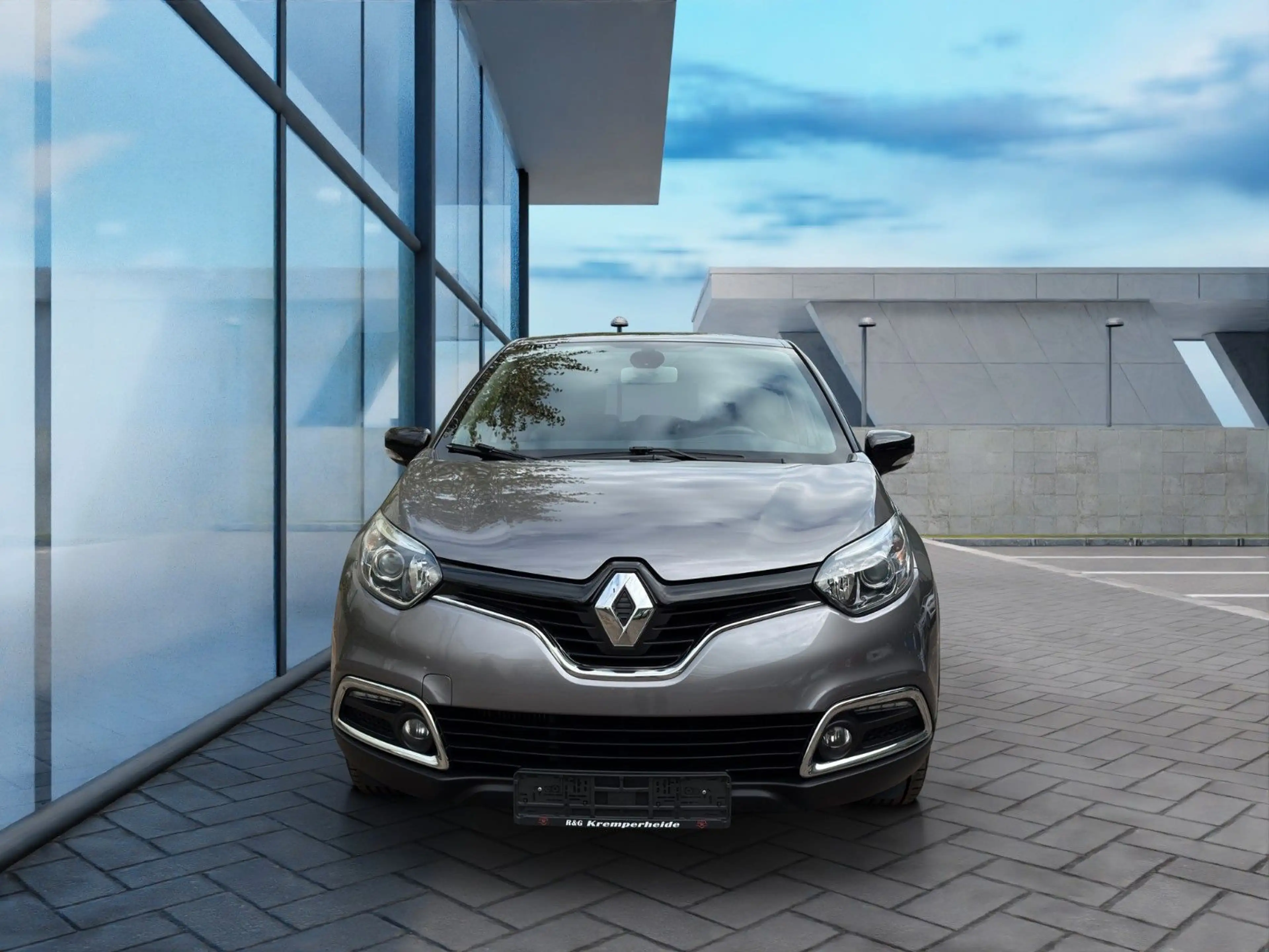 Renault Captur Luxe (Tüv und Service Neu) — photo 8