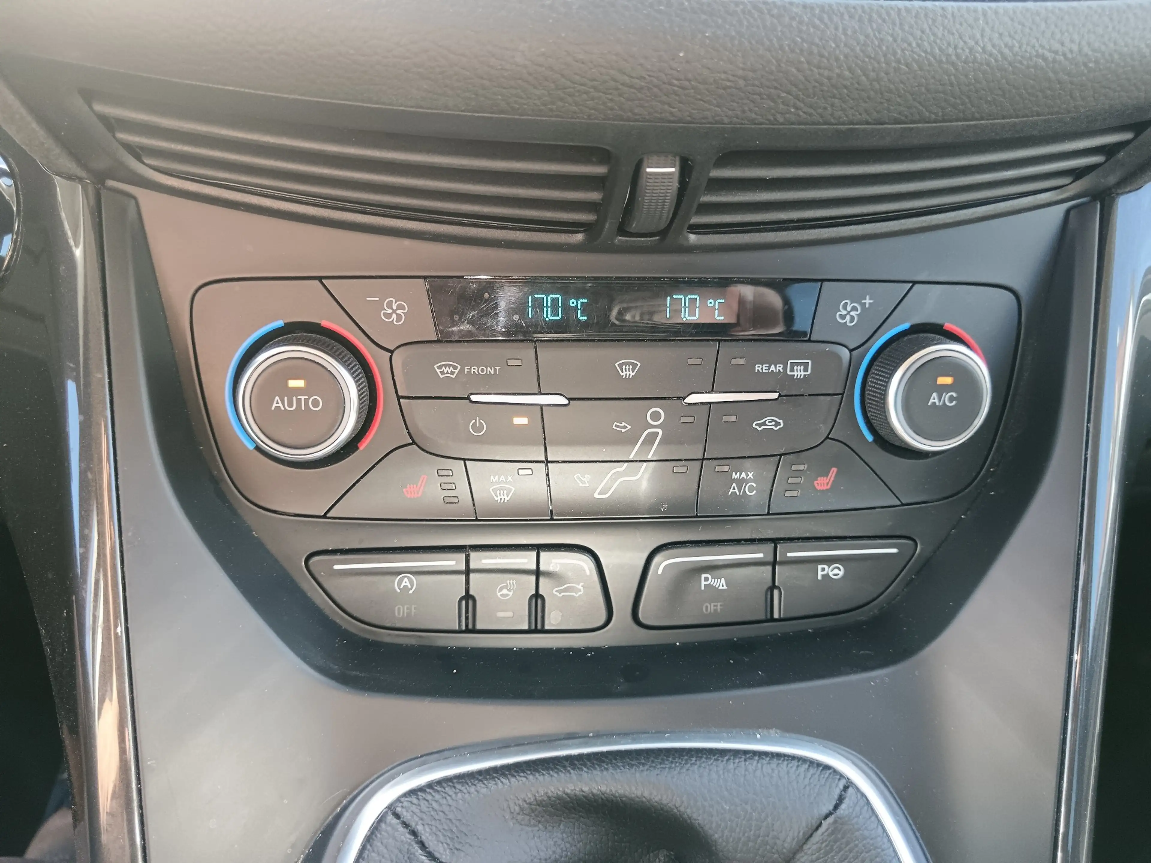 Ford Grand C-Max Titanium — photo 13
