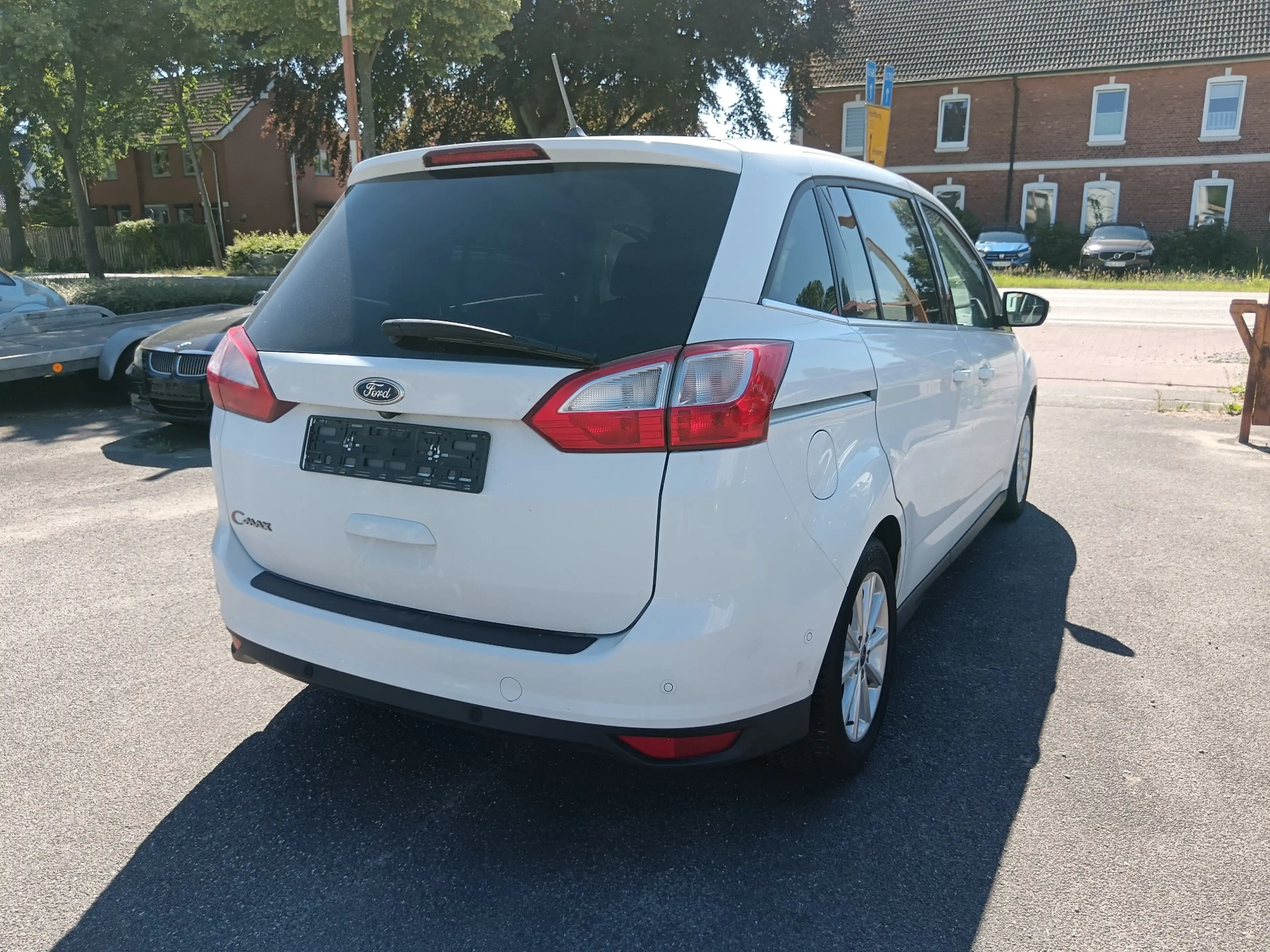 Ford Grand C-Max Titanium — photo 5