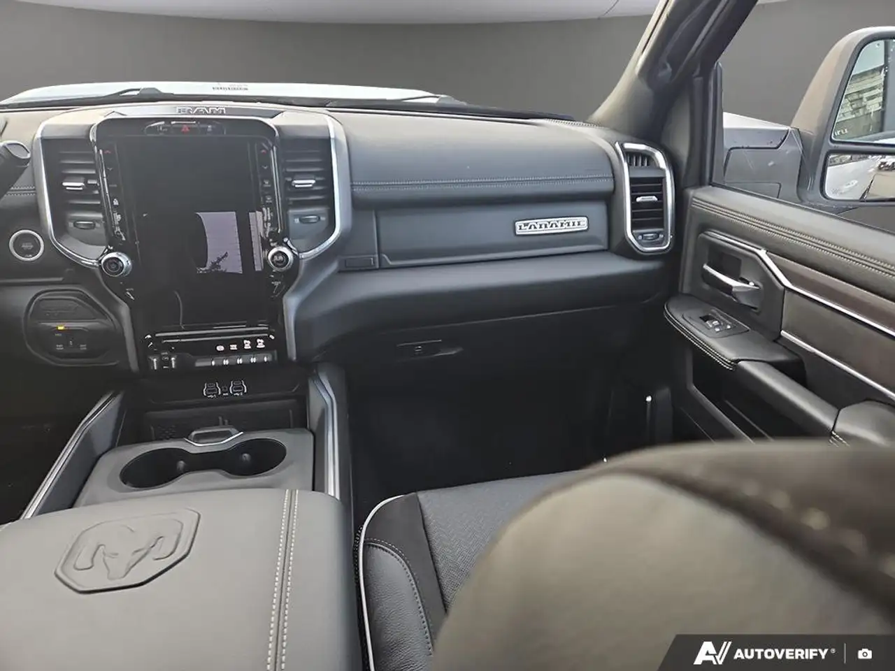 RAM 3500 снимка RAM 3500