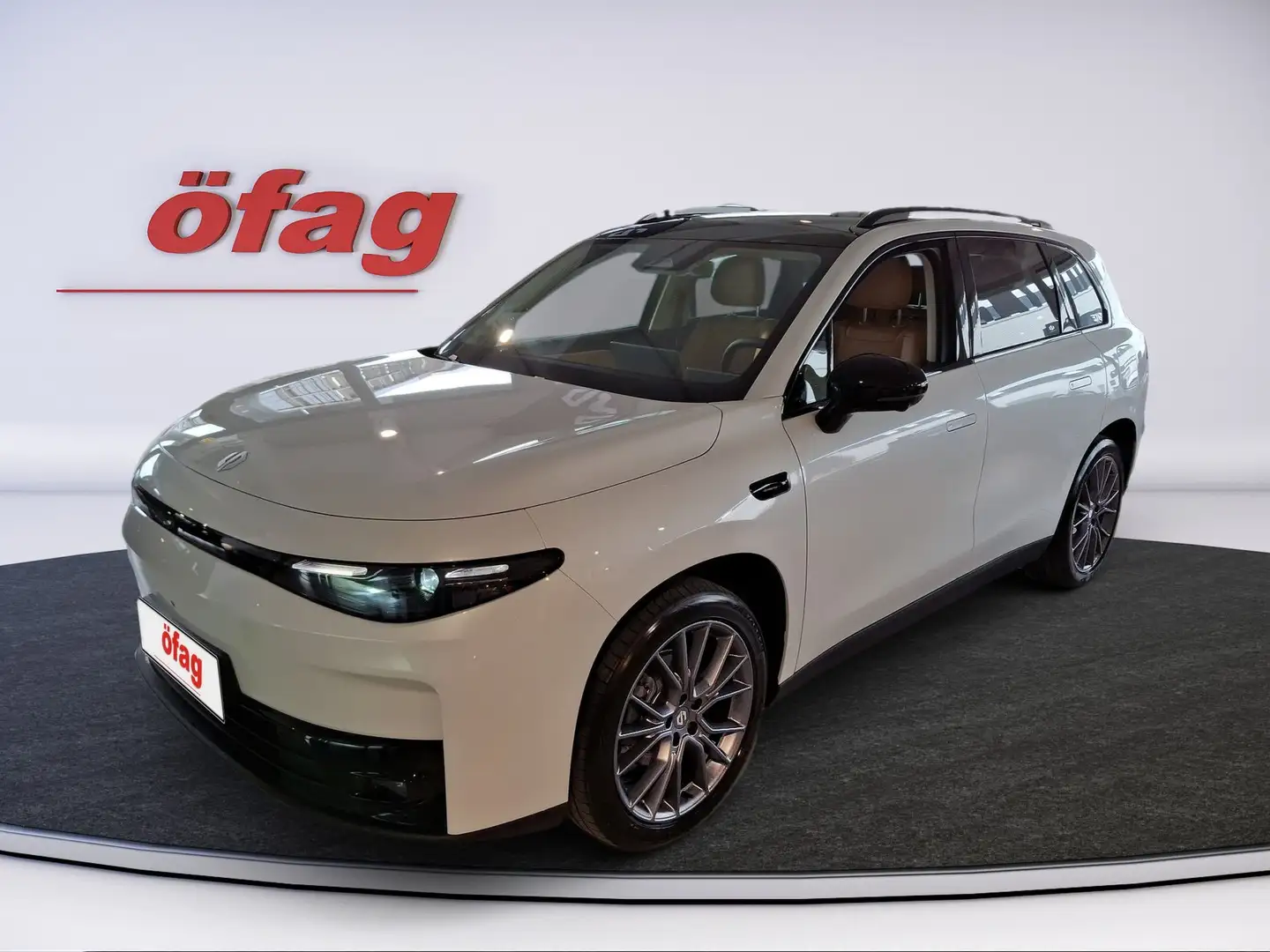 Leapmotor C10 Elektro 70kWh DESIGN PRO Weiß - 2