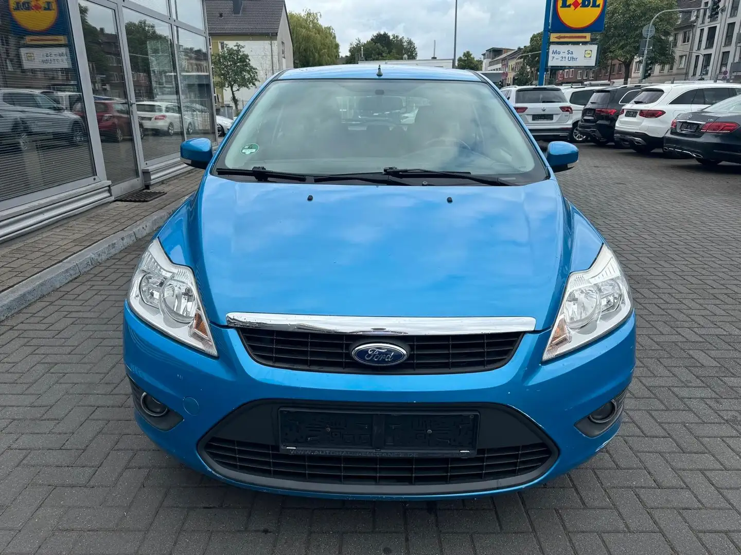 Ford Focus Lim. Concept Blau - 2